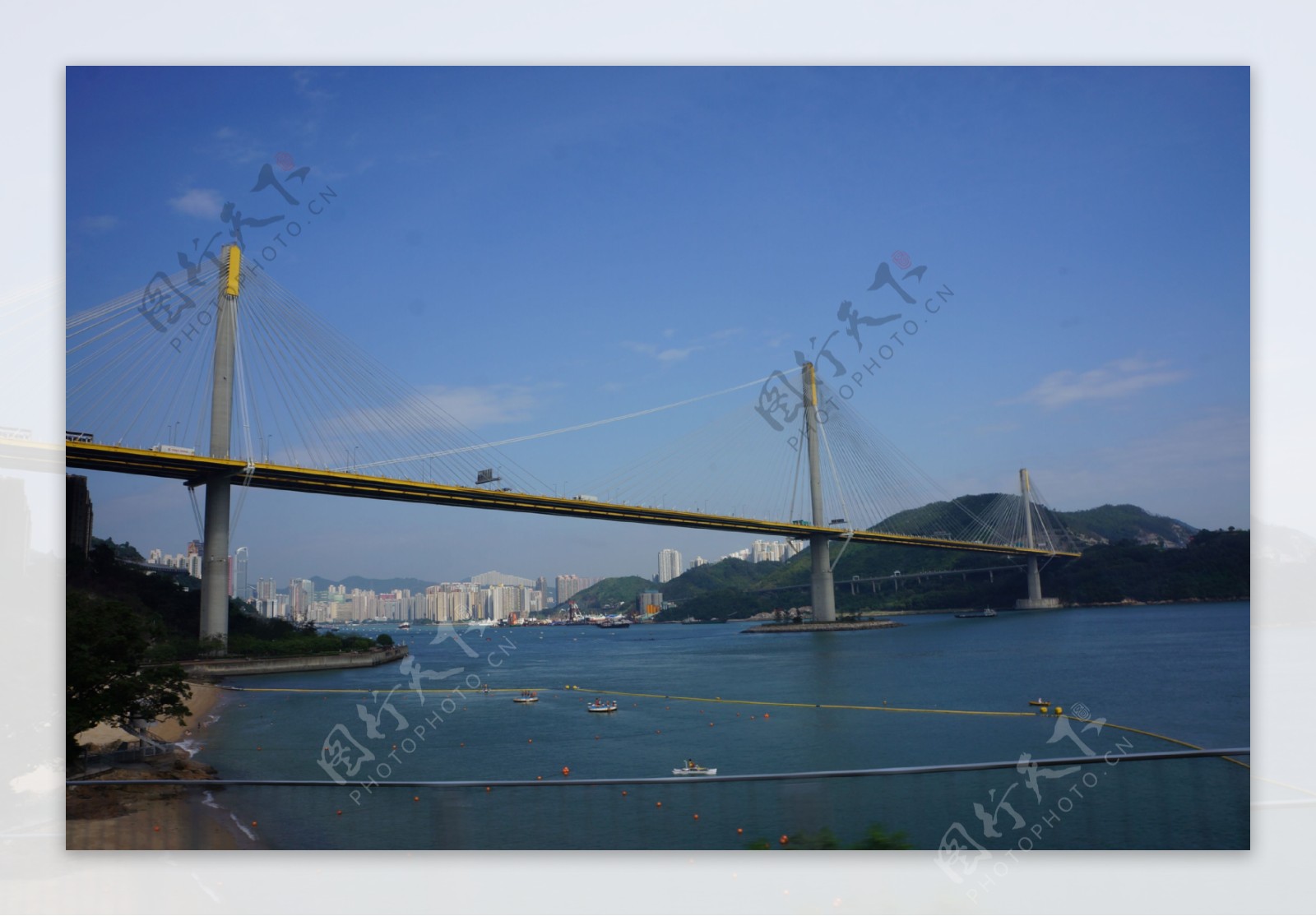 世界最长吊桥图片