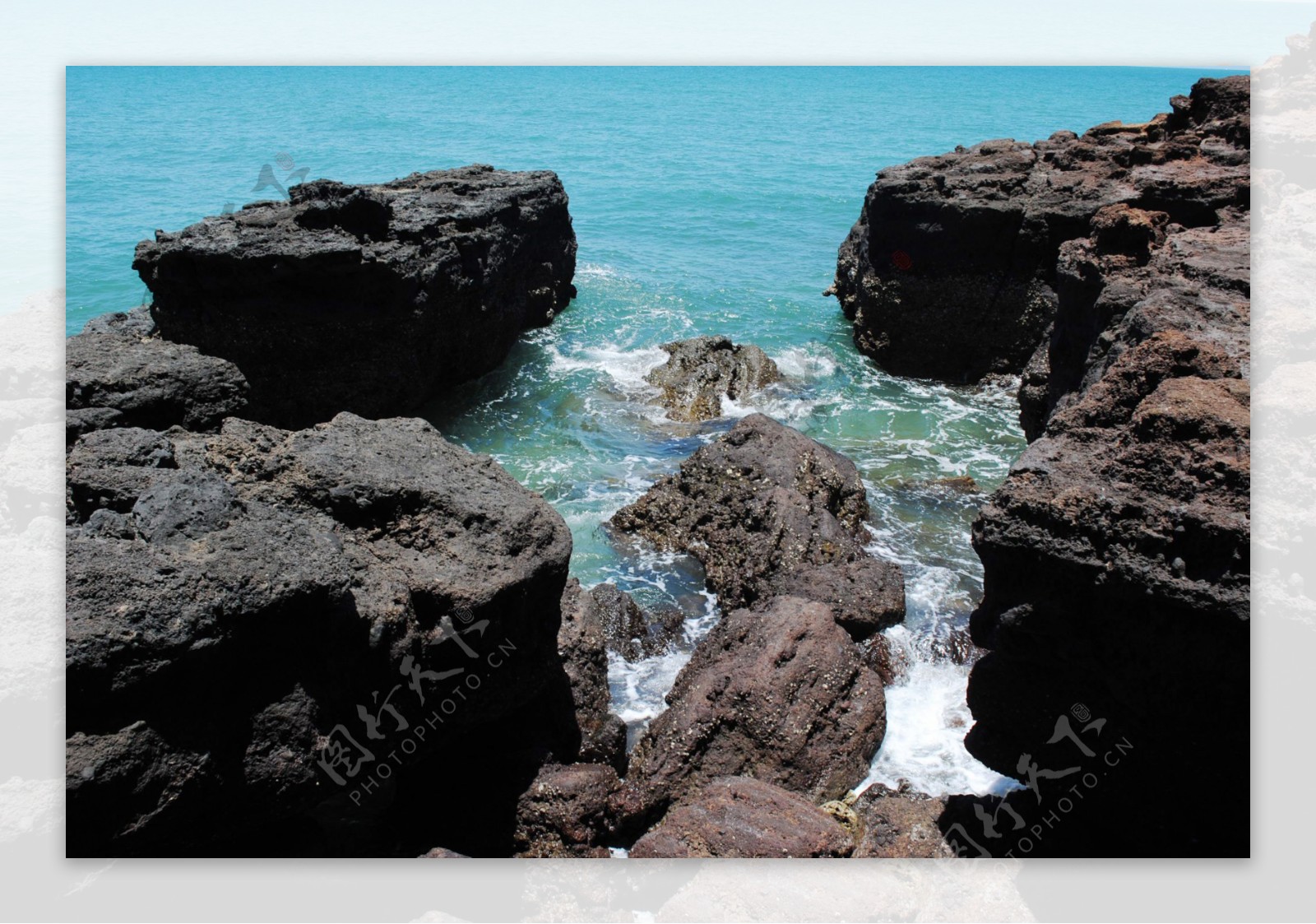 海岸岩石图片