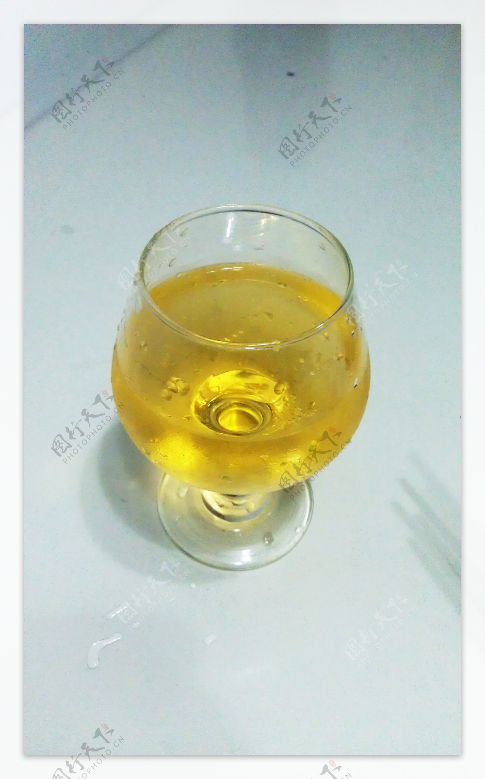 啤酒酒杯图片