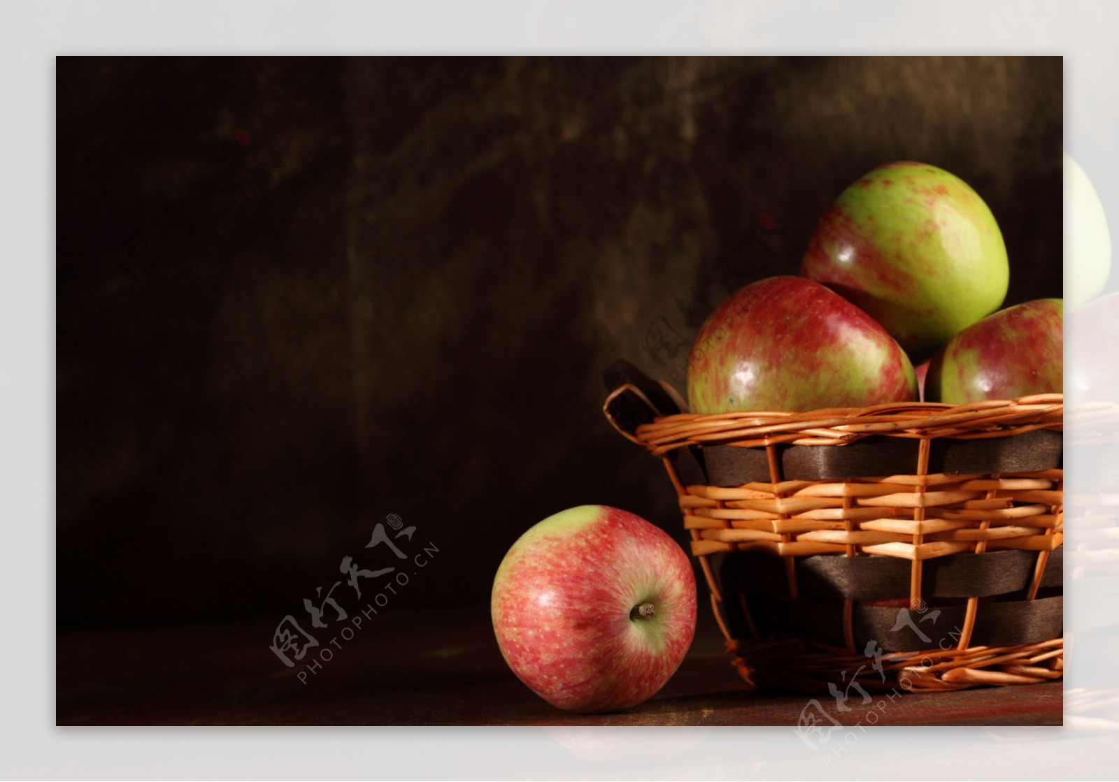 一篮苹果图片