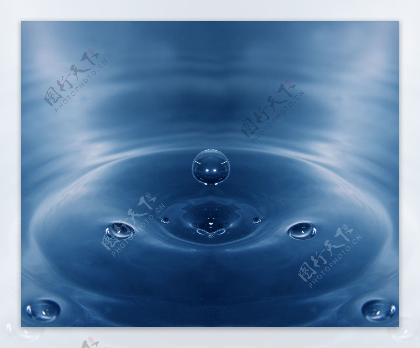 滴水水滴图片