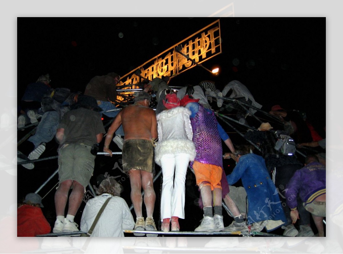 诺北干湖底火人艺术节又名燃烧的男人节BurningMan雷声穹顶图片