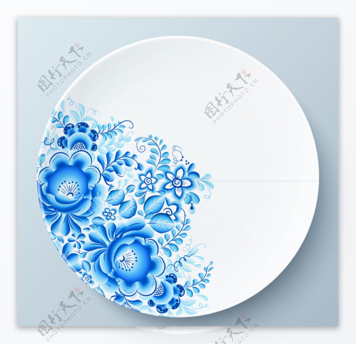 蓝花装饰白瓷盘图片