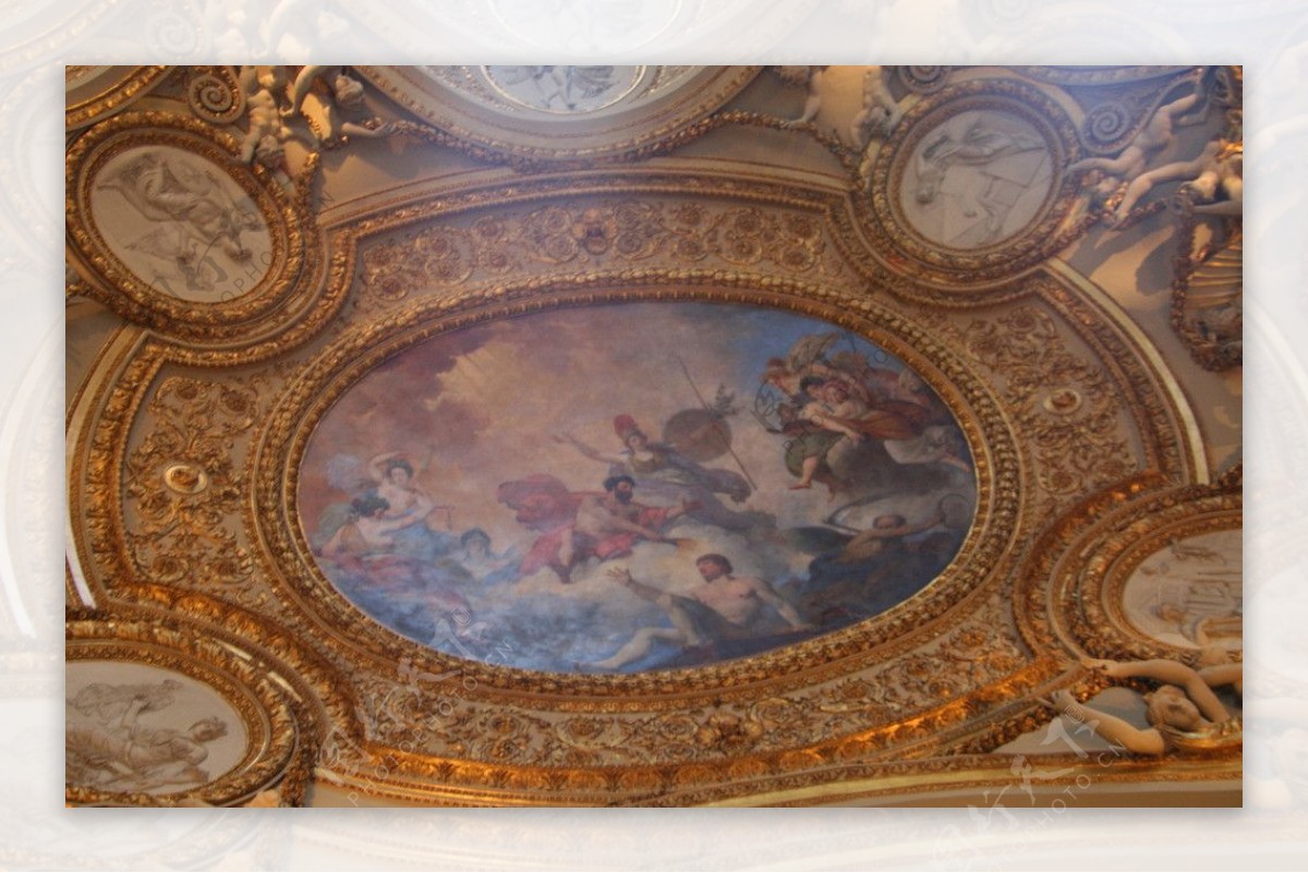 卢浮宫装饰图片