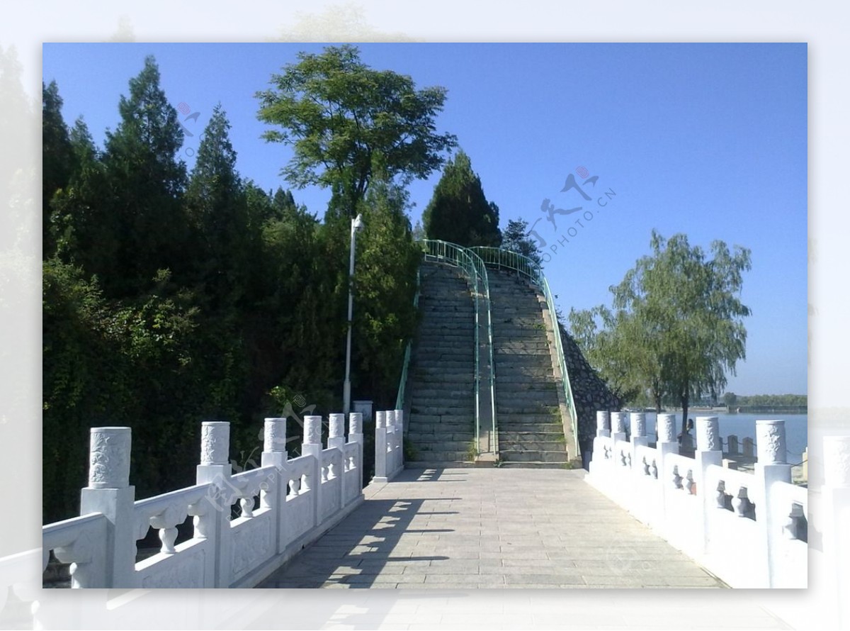 青龙湖公园的天梯图片
