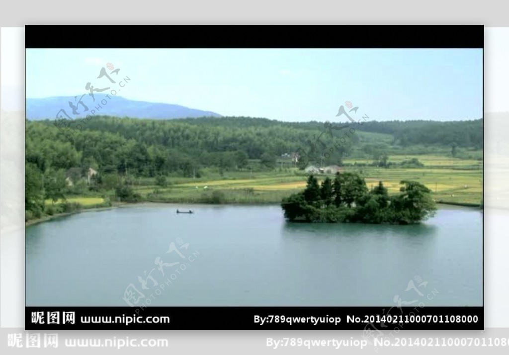 湖水小舟风景画视频