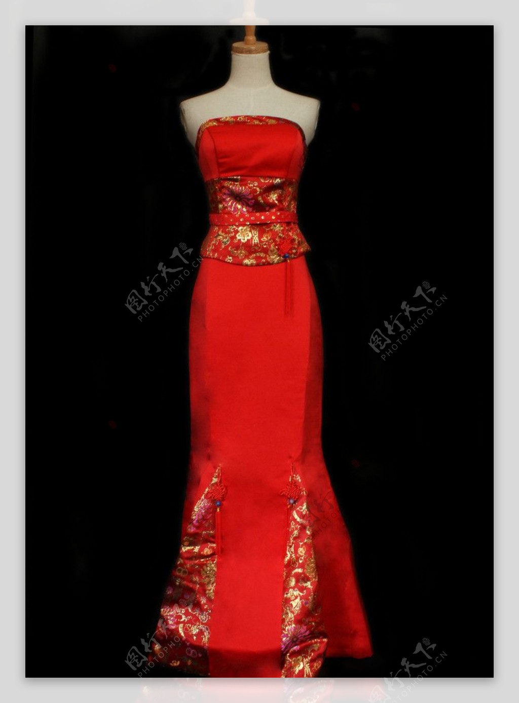 红色旗袍图片