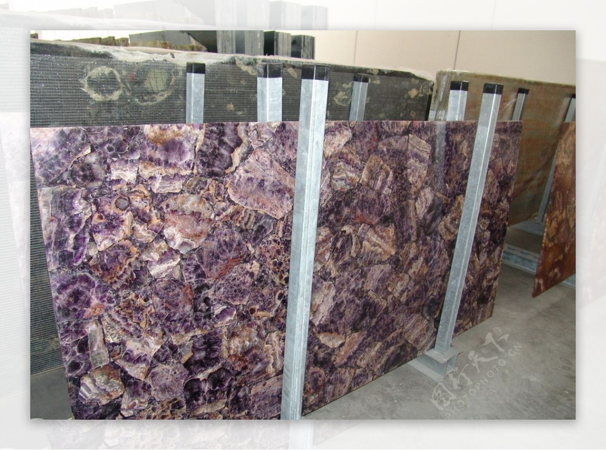 意大利紫晶石图片