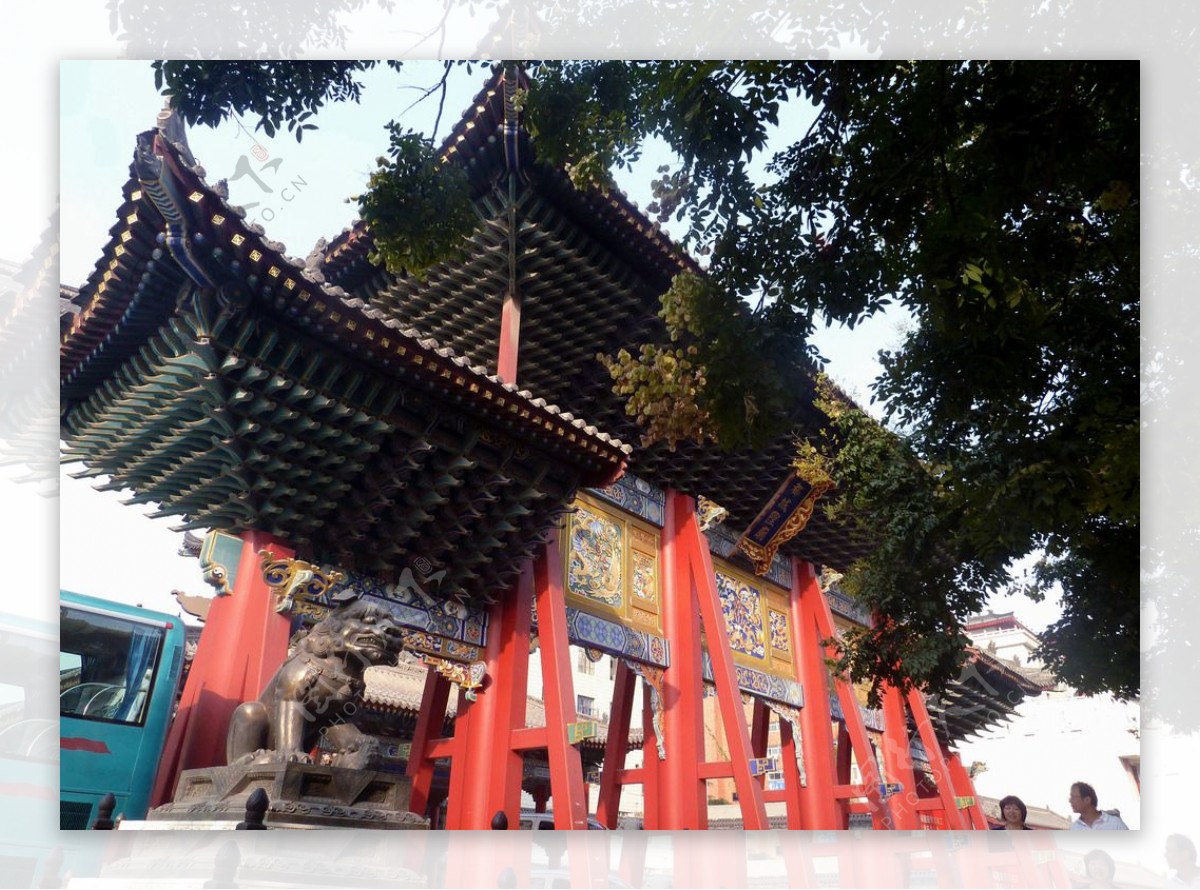 西安城隍庙牌坊图片