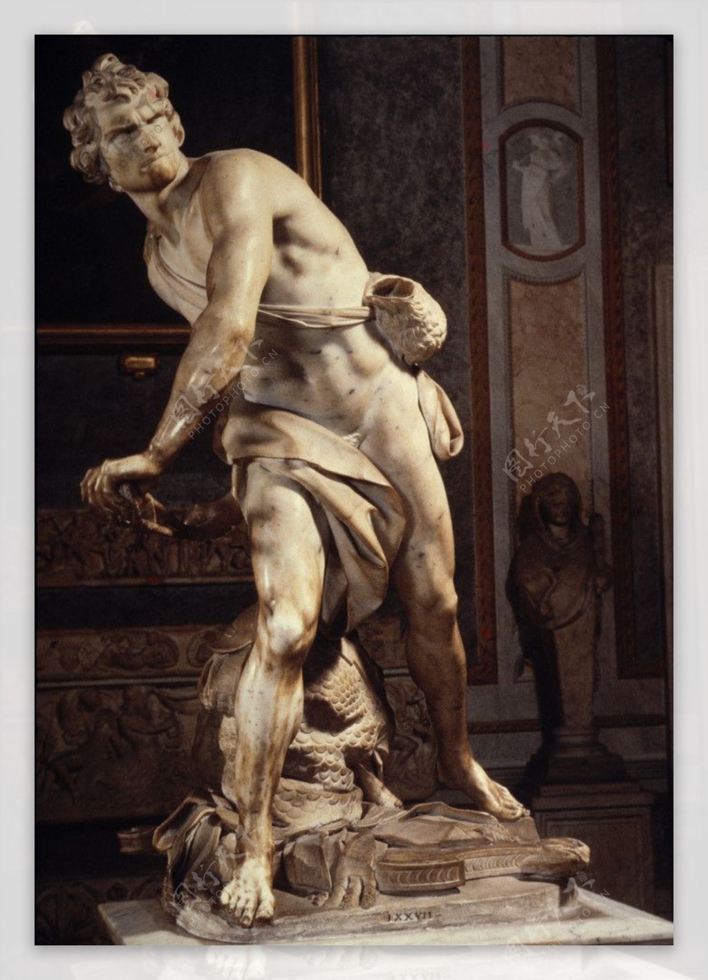 贝尔尼尼的雕塑大卫图片