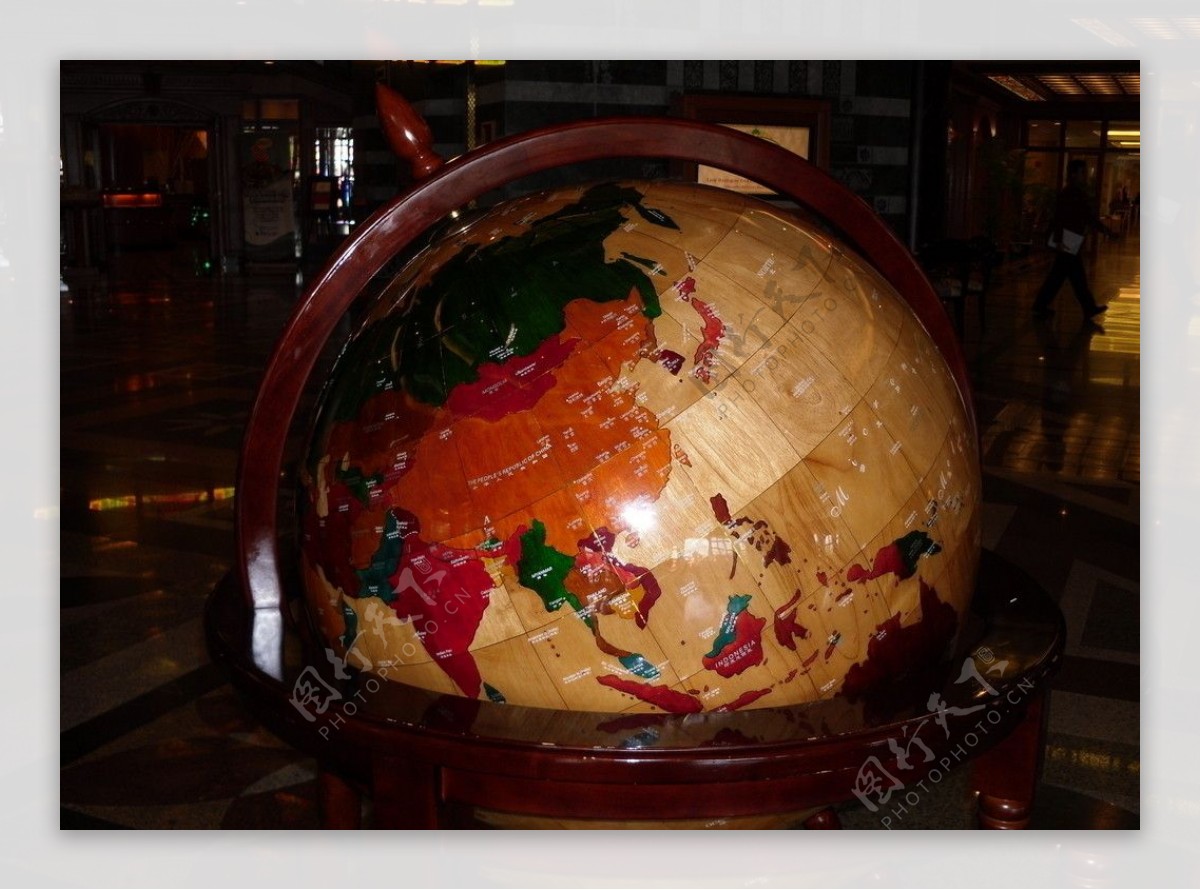 文莱酒店前厅地球仪图片