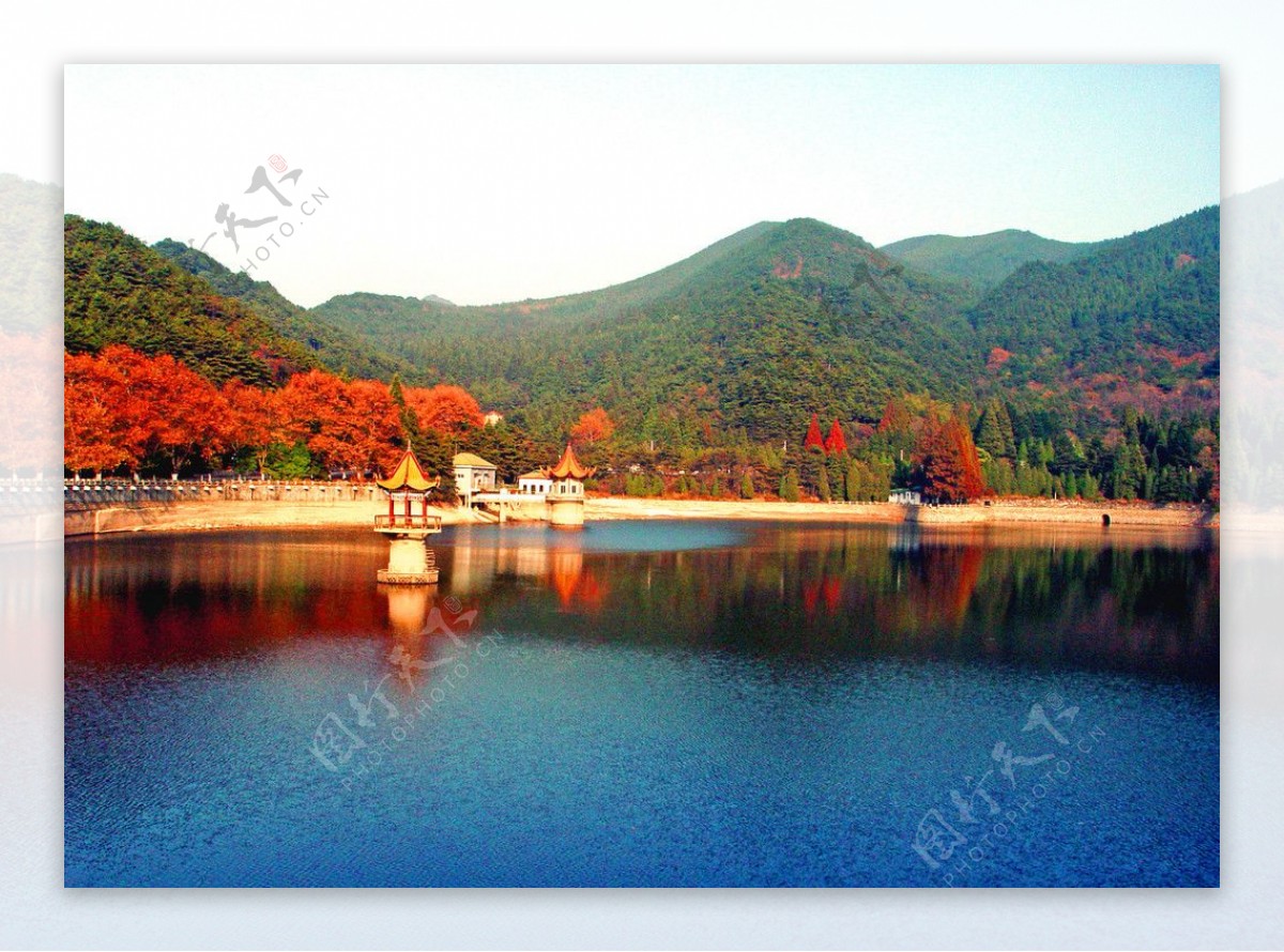 芦林湖光山色图片