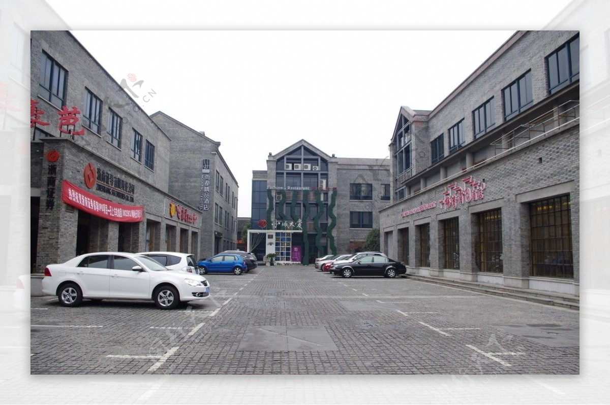 南湖边古建筑商业街图片