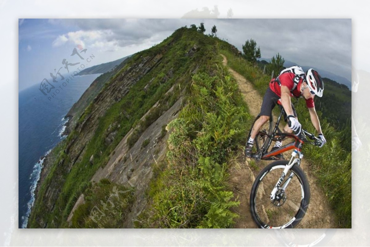 山地自行车运动图片