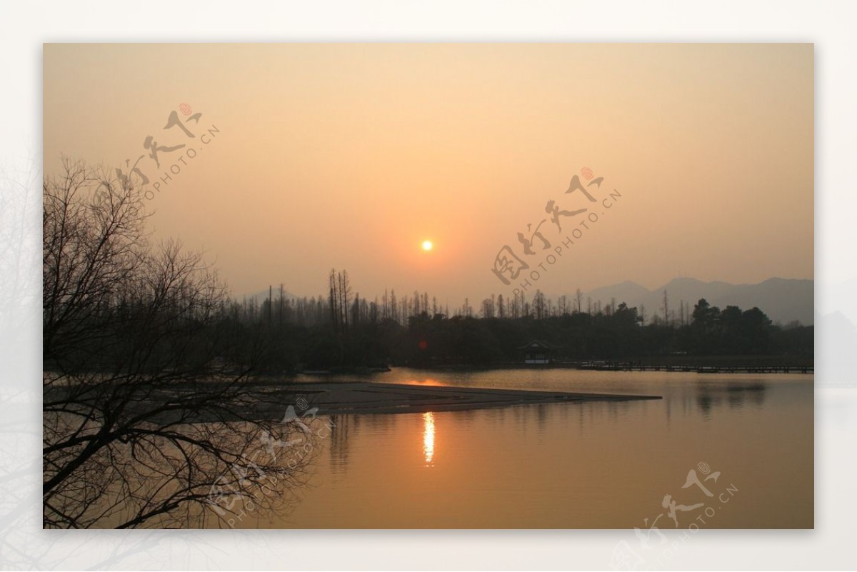 西湖夕阳图片