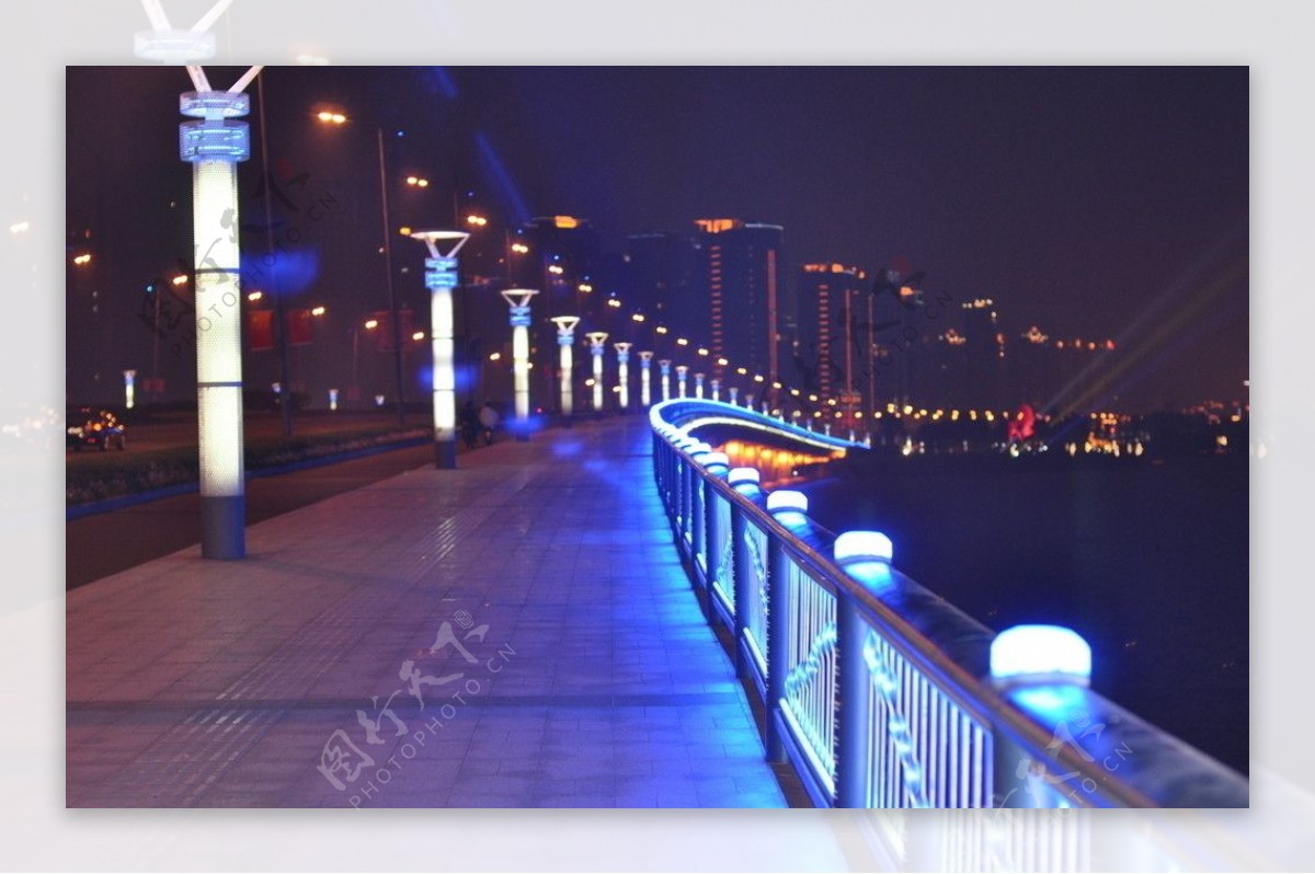 苏州金鸡湖大桥夜景图片