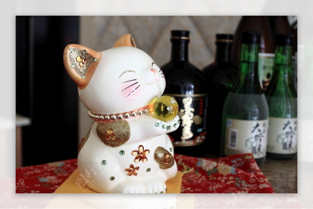 日式招财猫吉祥物摆件图片