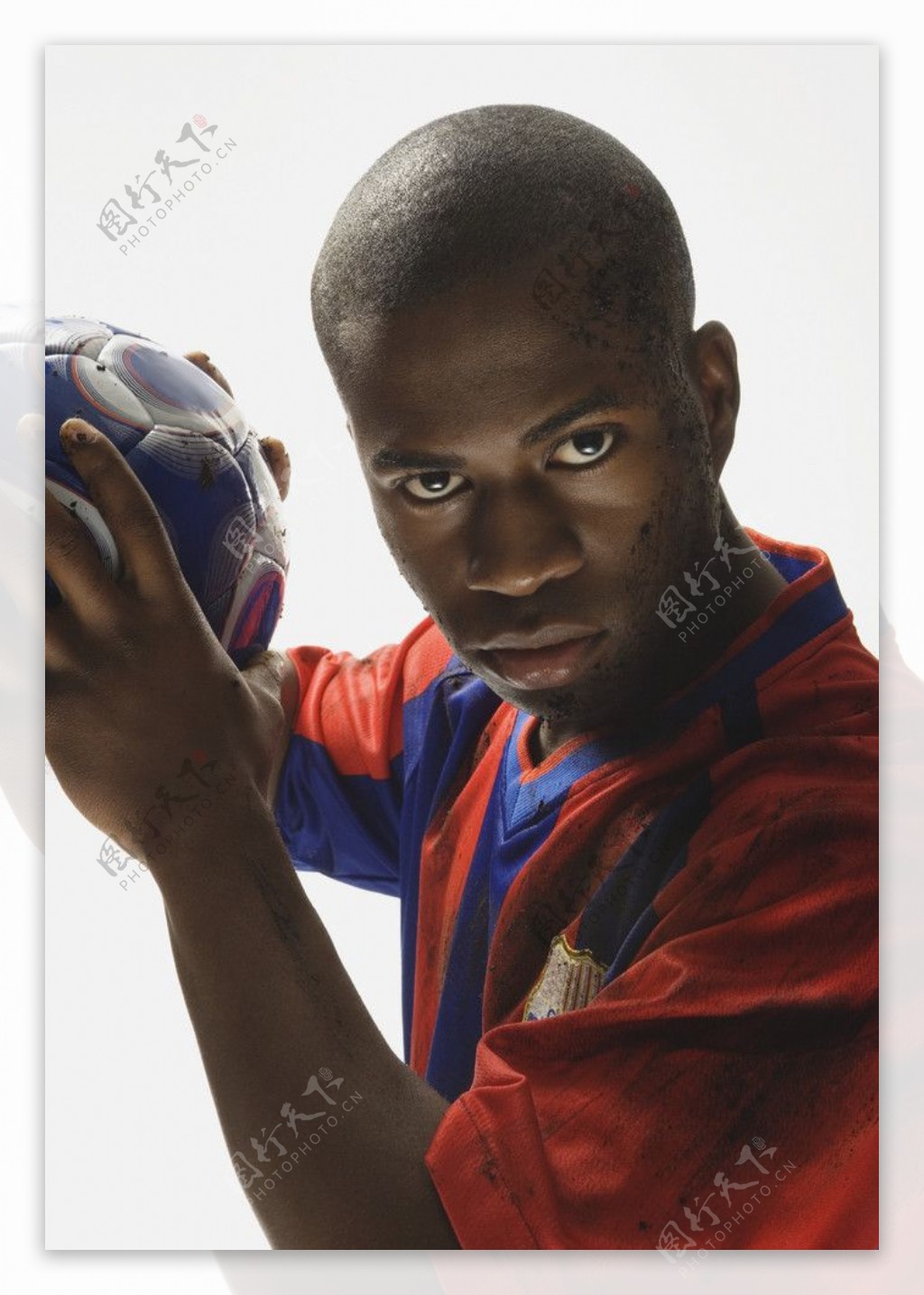 黑人足球运动员图片