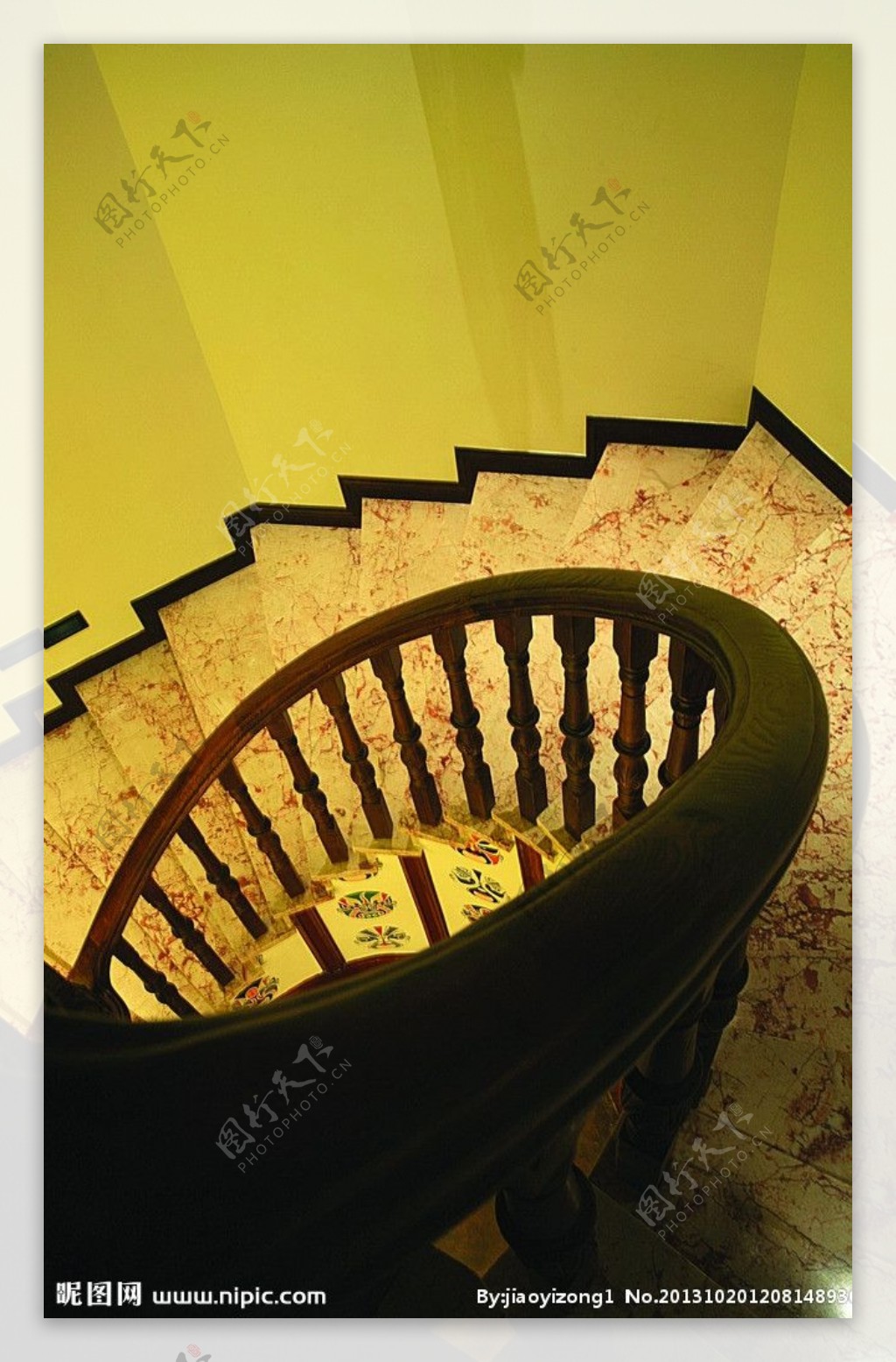 楼梯台阶过道图片