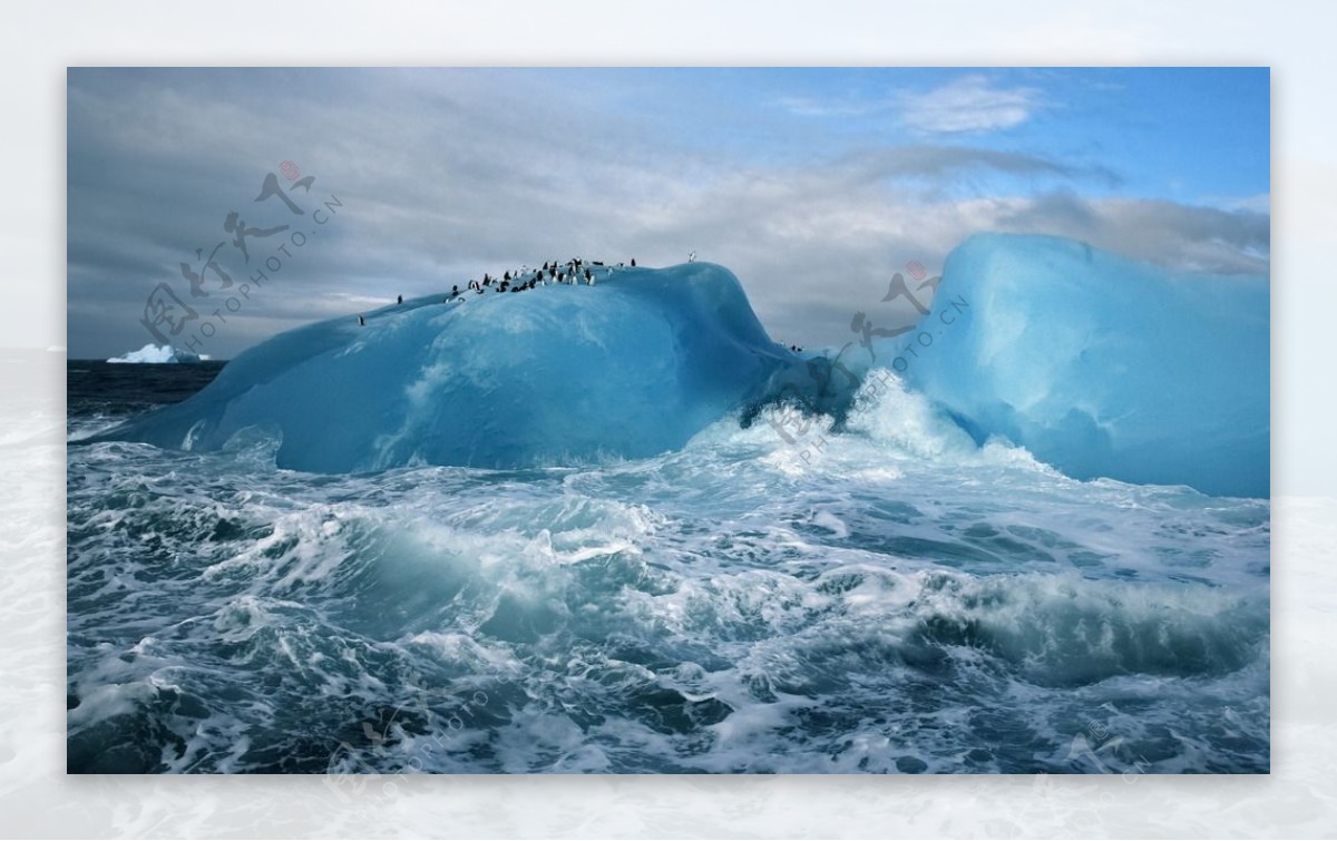 冰山海水图片