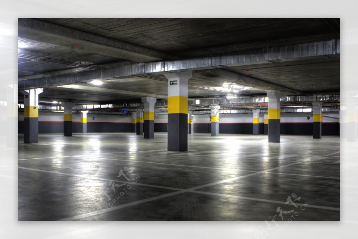 地下停车场空间设计图片