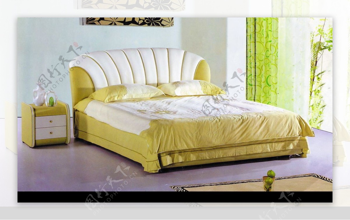 黄色调温馨卧室图片