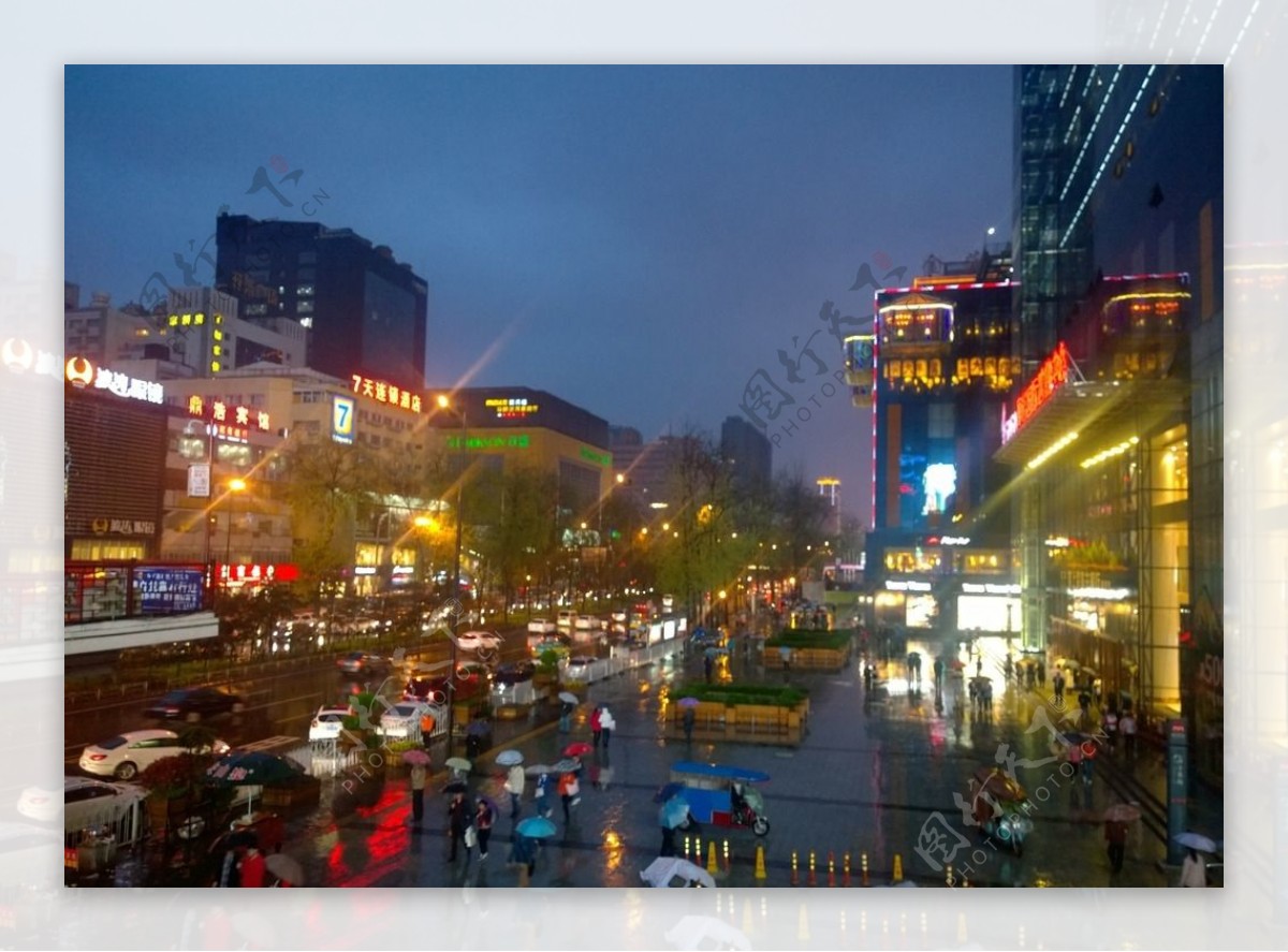城市商圈夜景图片