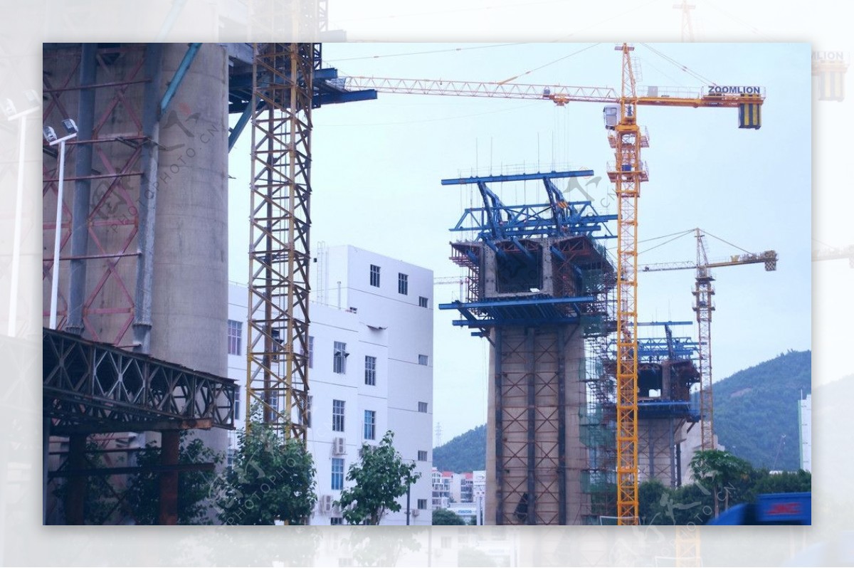 铁路建设桥住建筑图片