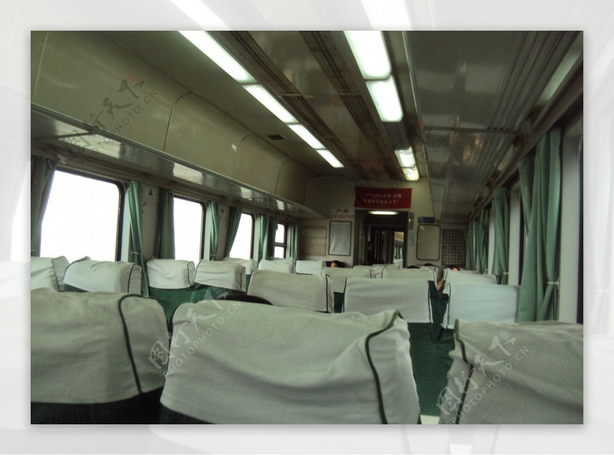 k1620次列车硬座车厢靠窗的号码-k1620火车座位表11节车厢45号是不是靠窗的