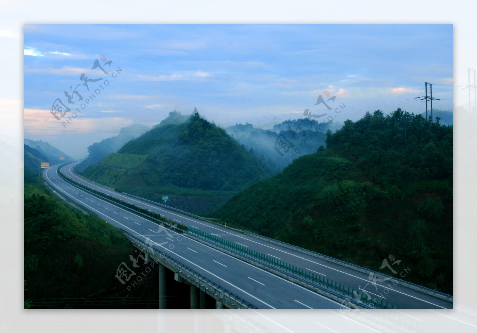 天堂之路高速公路图片