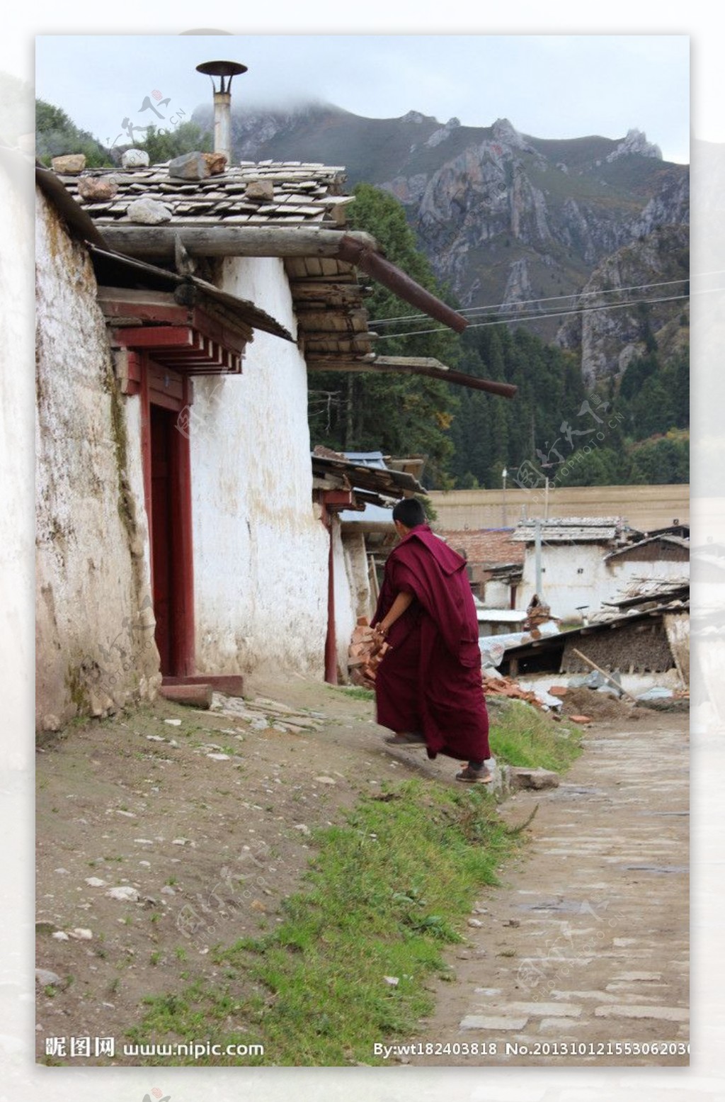 藏区的僧人图片