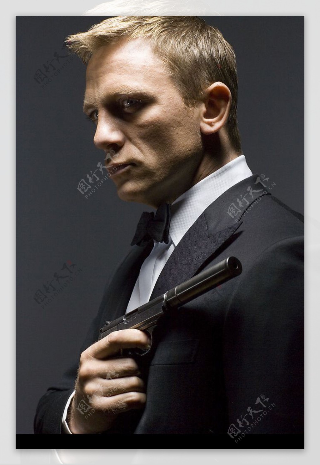 007男主演图片