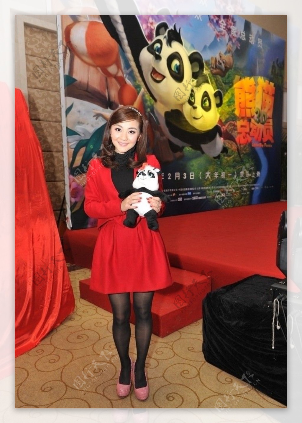 熊猫总动员首映彩虹姐姐单人照图片