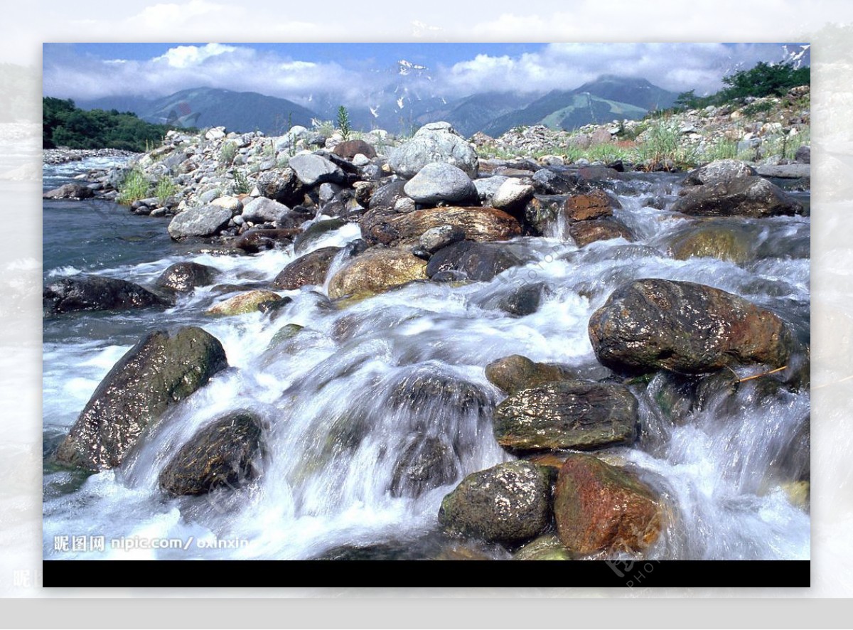 高清流水美景特写图图片