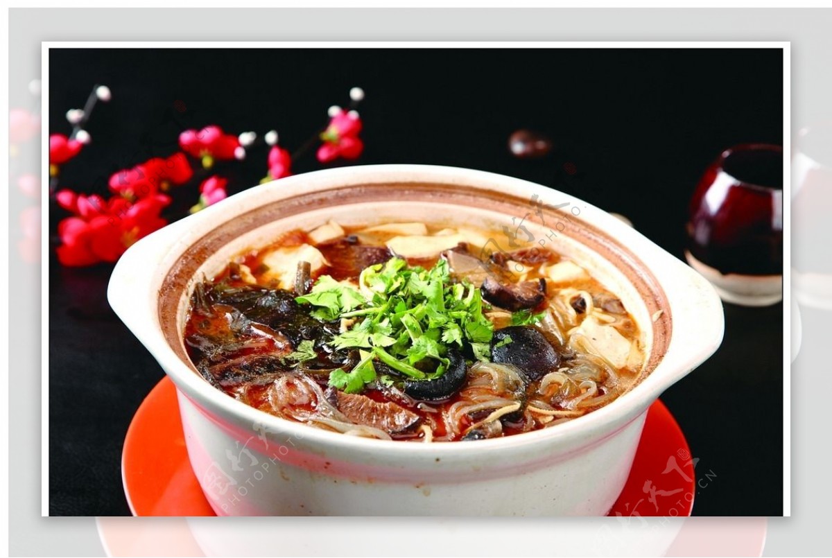 香菇砂锅图片