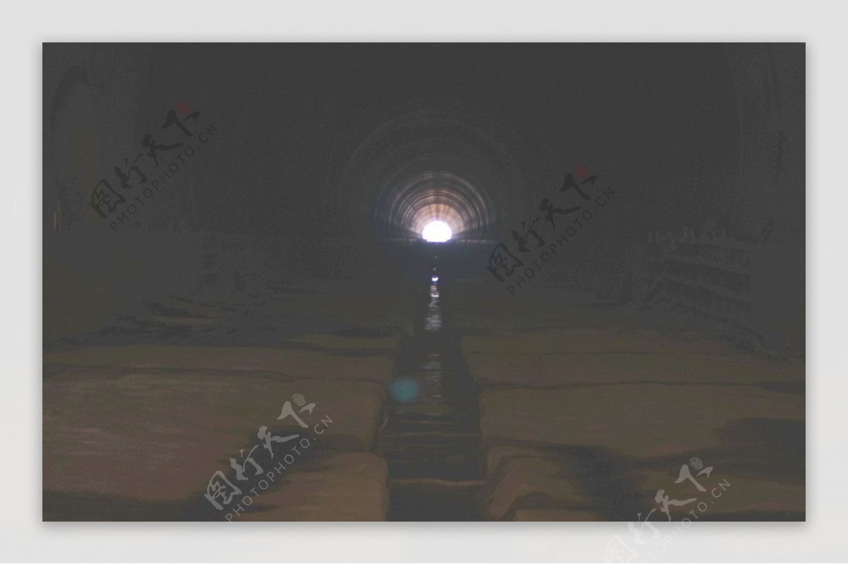 铁建工程暗洞隧道图片