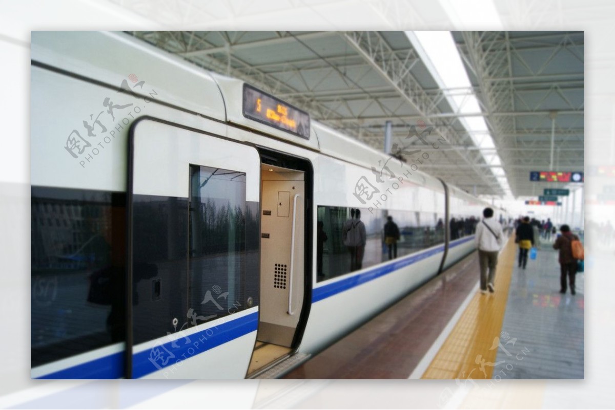 中国高铁和谐号图片