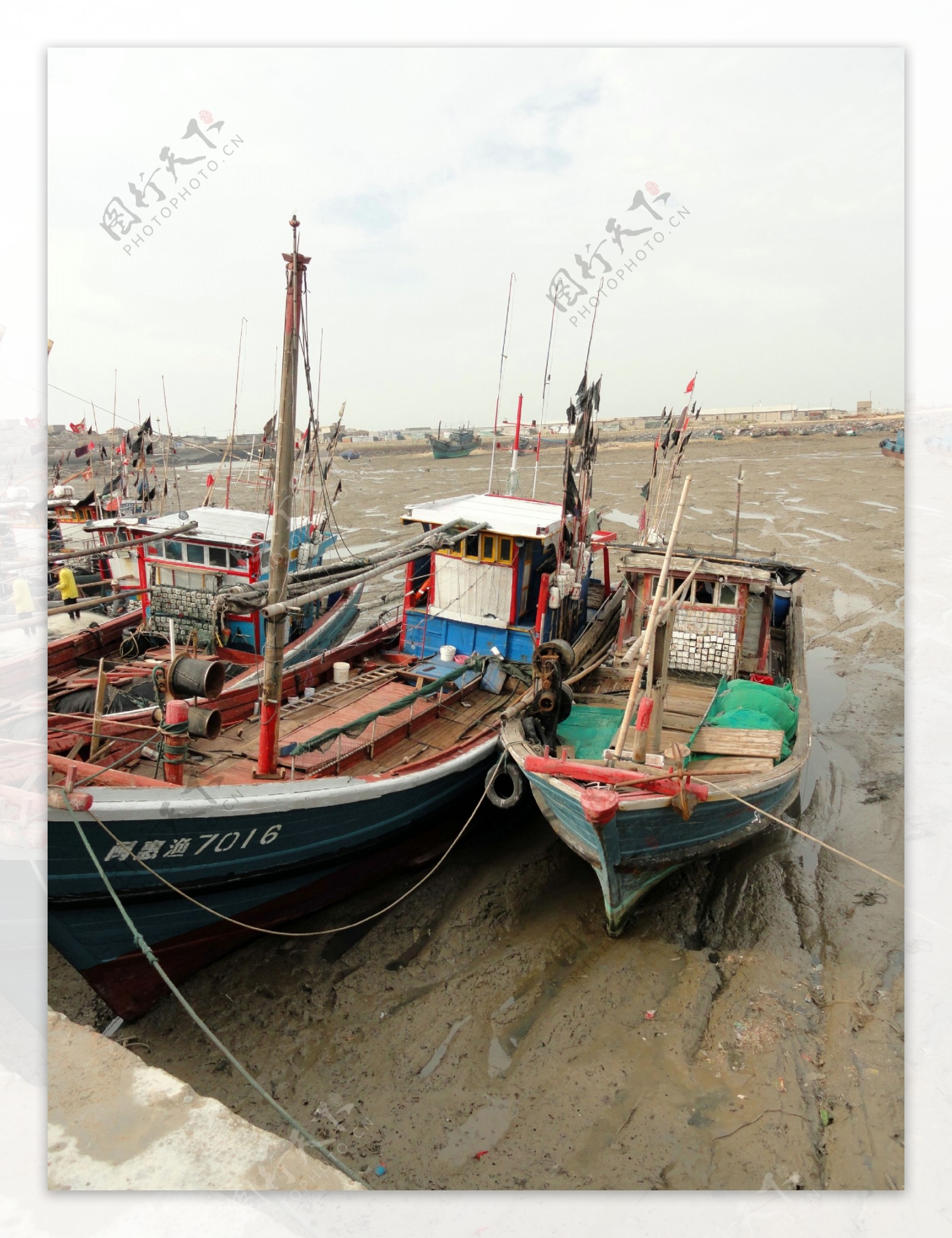 渔港渔船图片