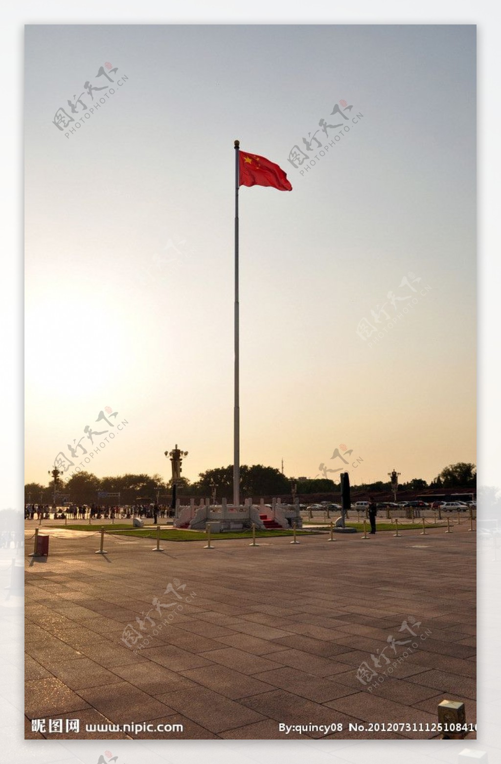 天安门广场国旗图片