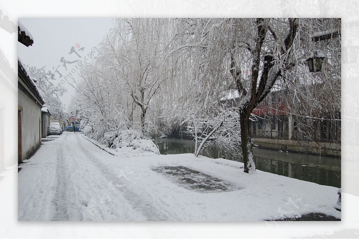 古镇雪景图片