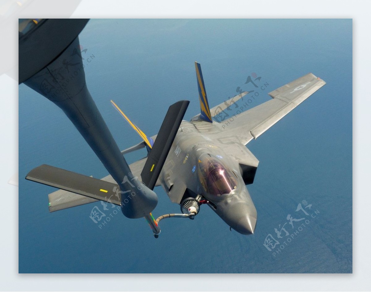 F35空中加油图片