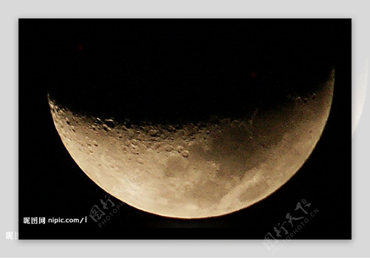 2009年大年初七的月亮图片
