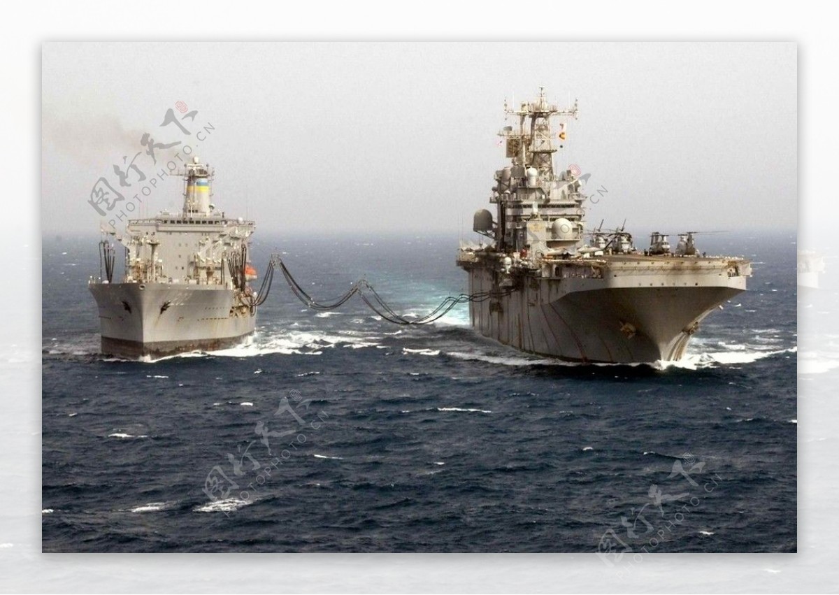 塔拉瓦级两栖攻击舰图片