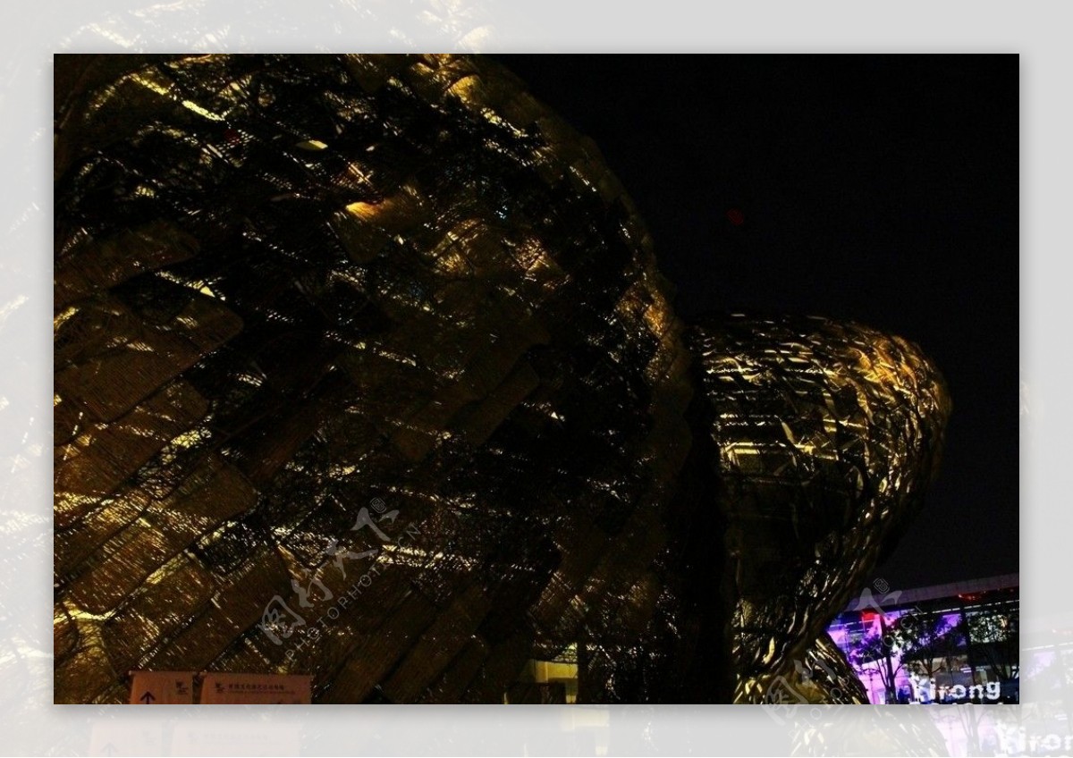 上海世博会西班牙馆夜景图片