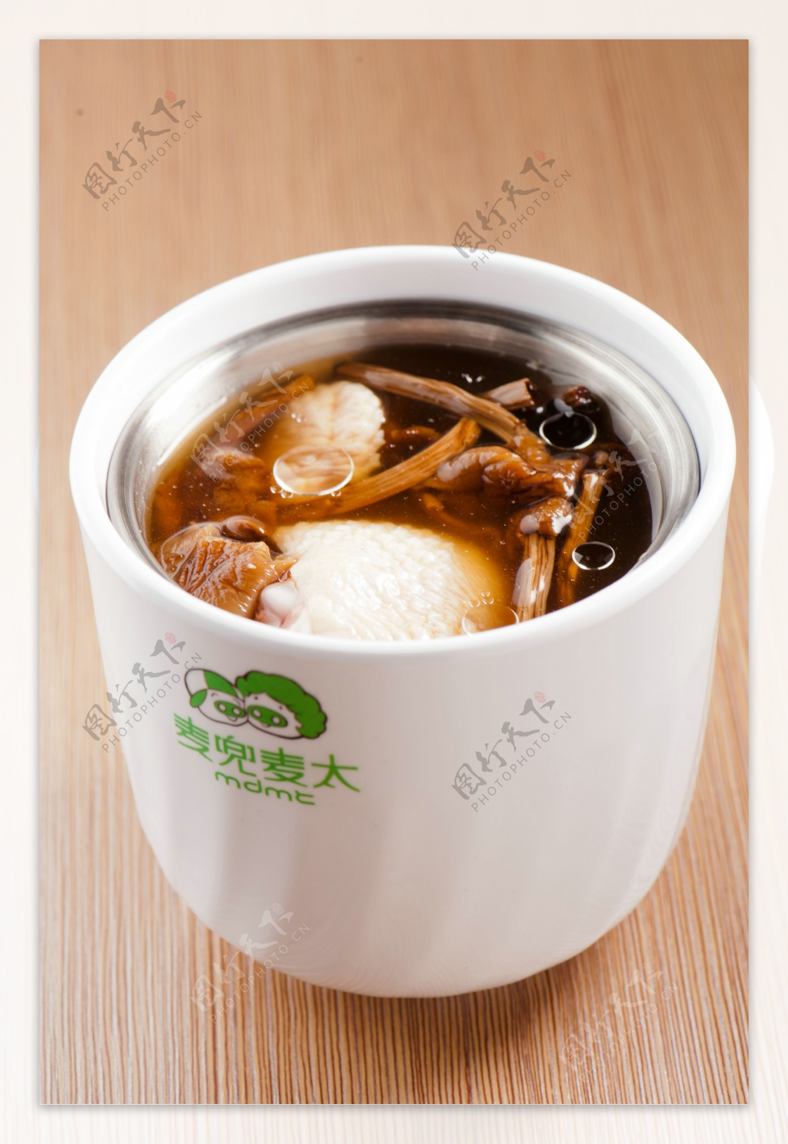 茶树菇汤图片