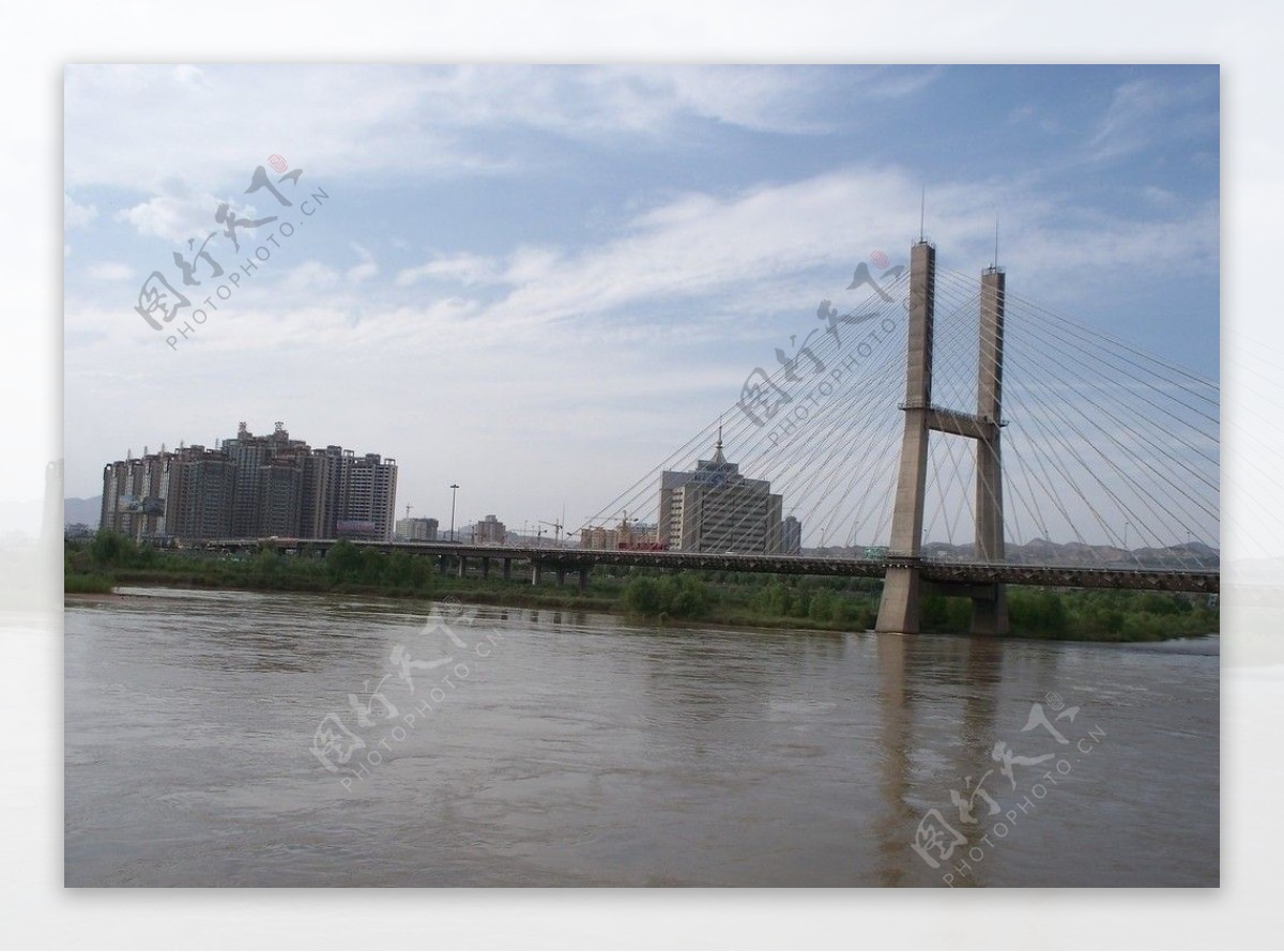 兰州黄河银滩大桥图片