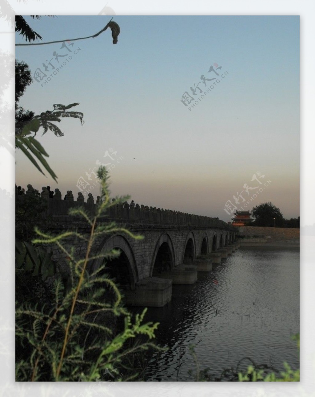 夜色中的卢沟桥图片