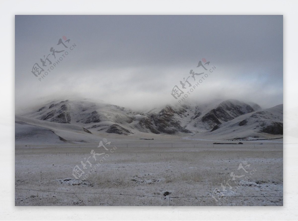 高原雪山2图片
