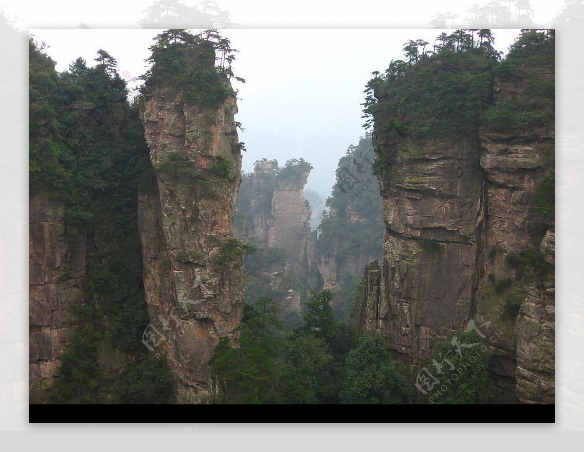 山间景色图片