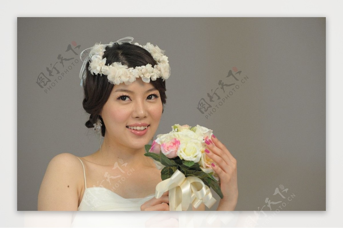 韩国美女的婚纱照图片